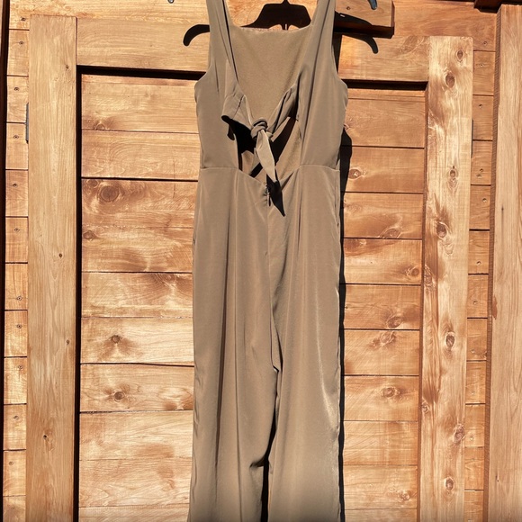 Dynamite Jumpsuits - Picture 2 of 3